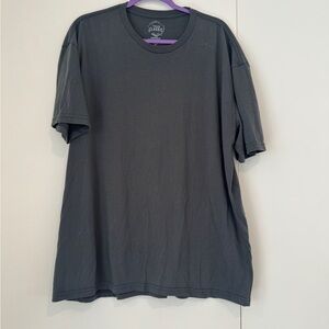 True Classic Men’s XXL T-Shirt | Premium Fitted Tee | Good Condition